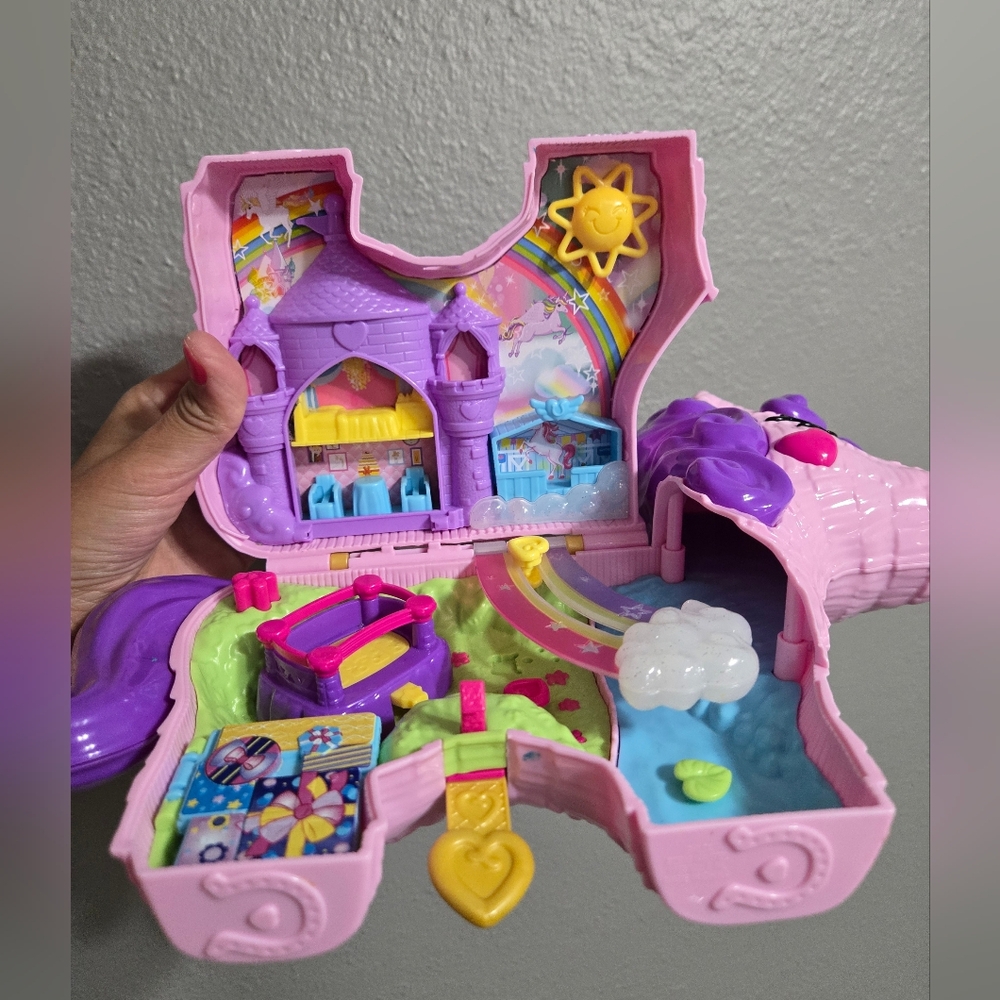 Polly Pocket Unicorn Piñata Toy